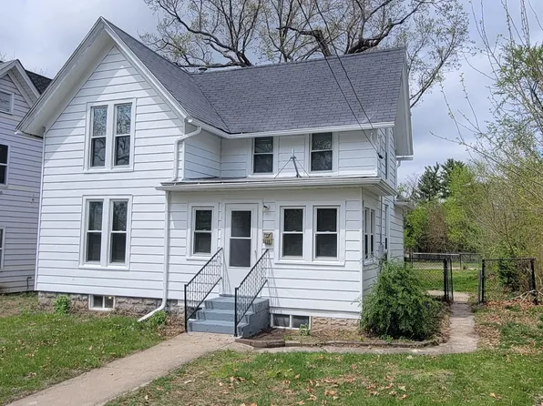 1130 Greenmount St, Rockford, IL 61107