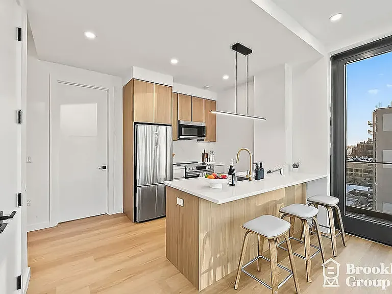 556 Baltic St #1001 — Photo 9
