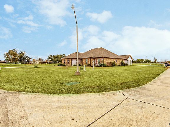 5th image of 104 Bouverans Cir