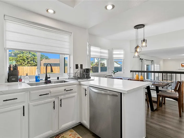 11022 Alonda Ct — Photo 11