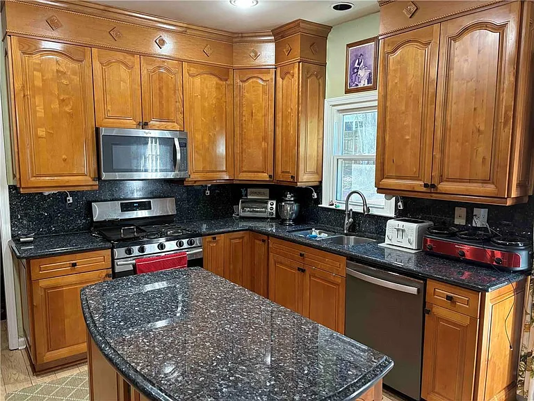 2835 Crestmont Ct — Photo 12