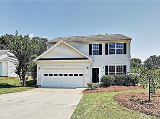 6145 Glen Way Dr, Winston Salem, NC 27107