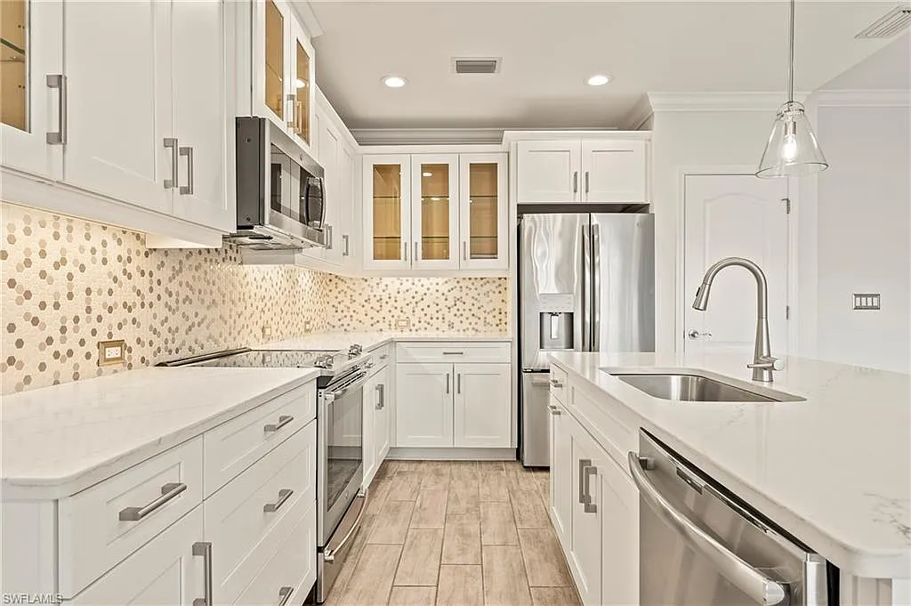 2 bed, 2.0 bath, 1467 sqft, $3,000 — Photo 4