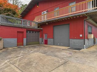 220 Watters Station Rd, Evans City, PA 16033