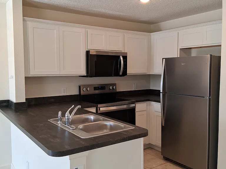 803 Angela Ave #202 — Photo 9