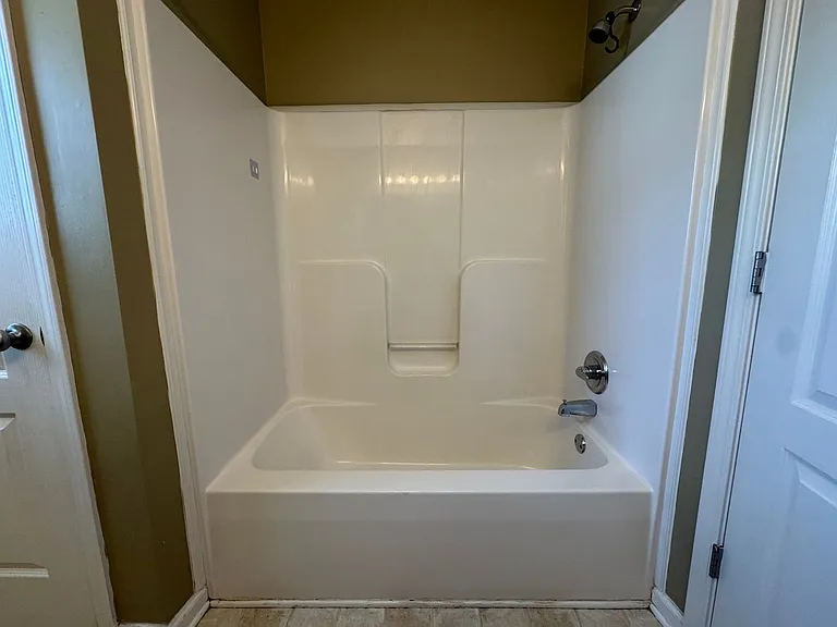 371 Andrew Dr — Photo 16