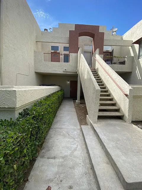 2 bed, 957 sqft, $2,800 — Photo 2