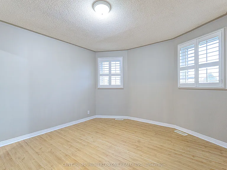 4 Compton Ct — Photo 30