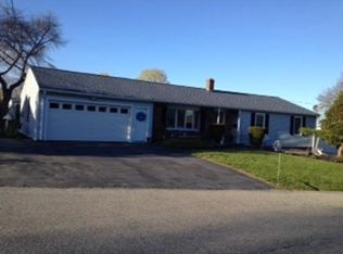 30 New York Ave, Somerset, MA 02726