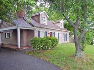 5210 E Inskip Rd, Knoxville, TN 37912