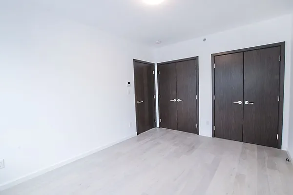 Sold by High Class Realty SB LLC | media 23