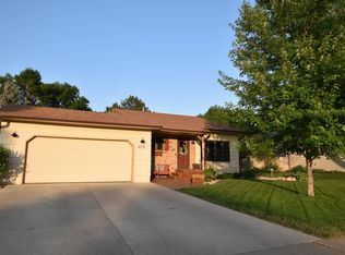 4712 S Fireside Ave, Sioux Falls, SD 57103