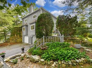 12 Duchess Path, Uxbridge, MA 01569