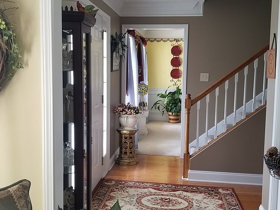 5th image of 2922 Cherry Branch Dr
