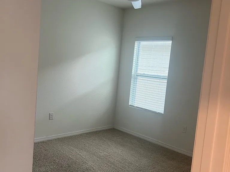 6028 SW 83rd Ter — Photo 6