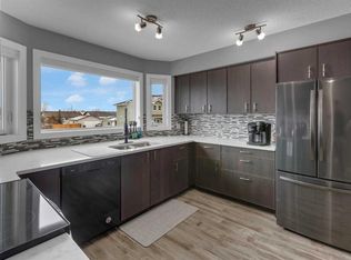 420 N Strathcona Cir, Strathmore, AB T1P 0B1