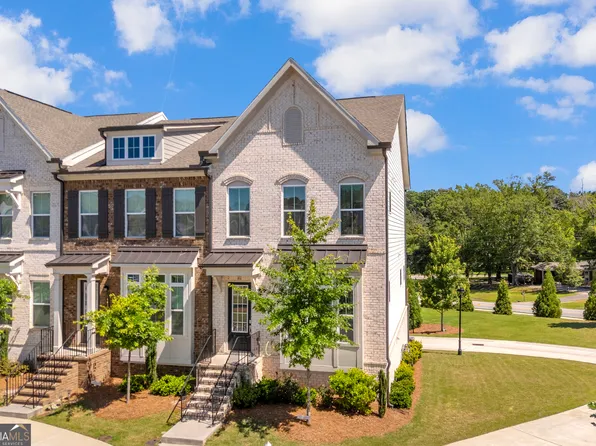 1192 Edwin Ln, Sugar Hill, GA 30518