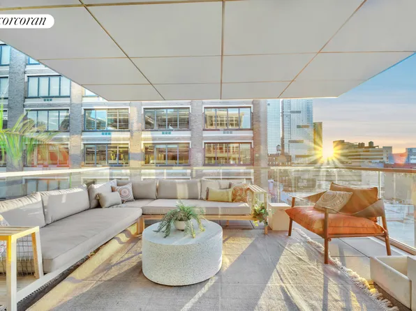 547 West 47th Street image 3 of 10