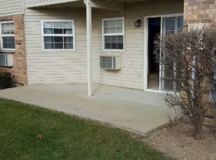 1435 Spring Brook Ct UNIT 1F, Round Lake Beach, IL 60073