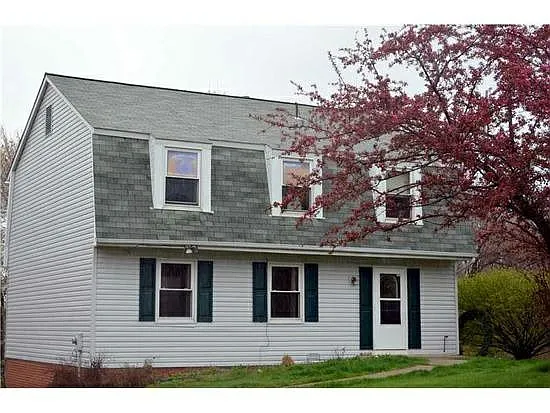 193 Sherwood Dr photo 1