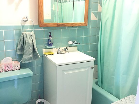 2nd image of 8716 Woodhaven Blvd #2