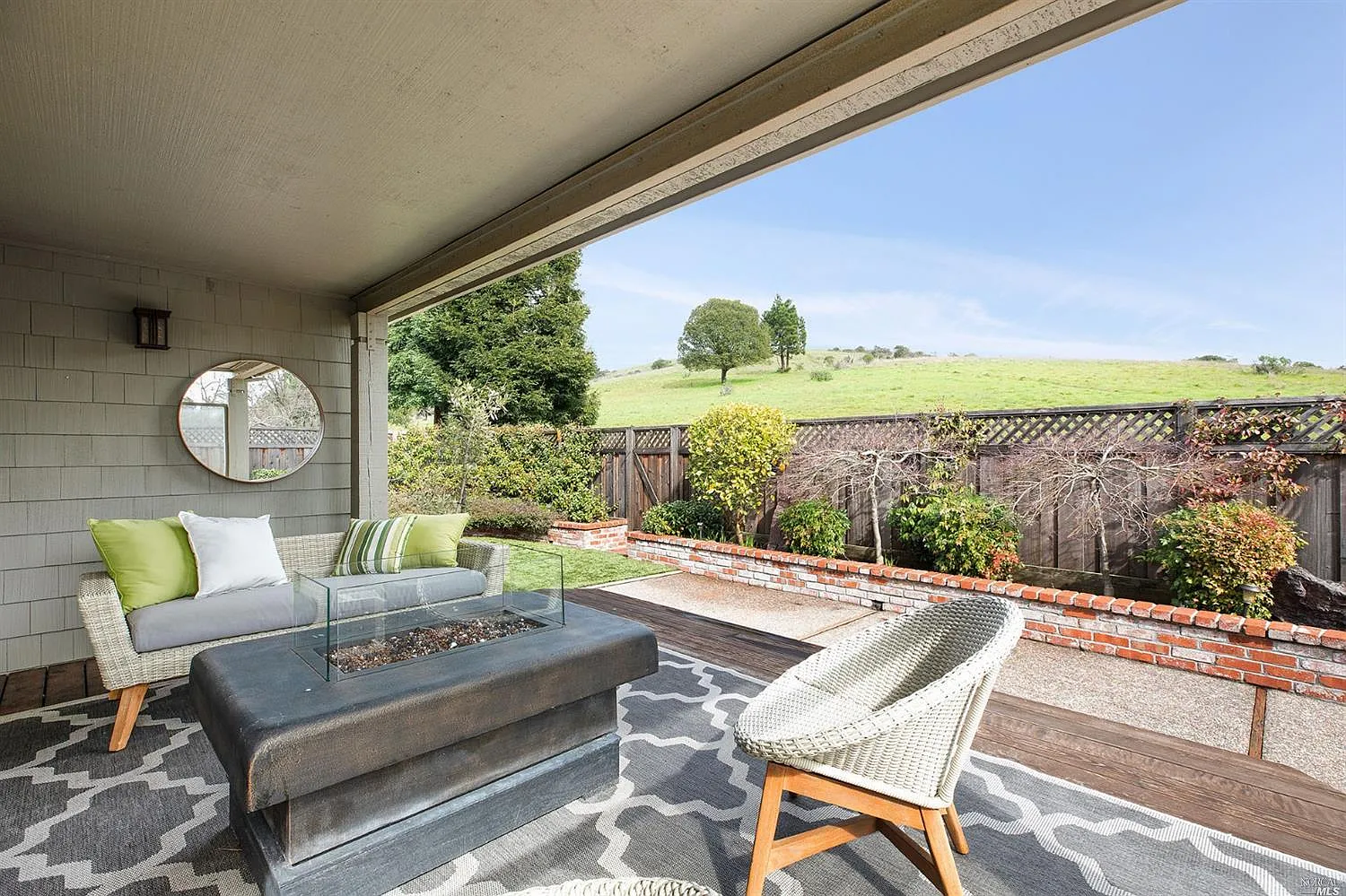 4 Partridge Dr photo 1