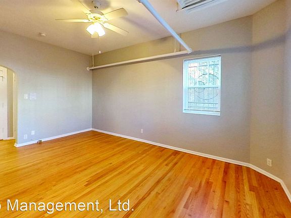 2nd image of 4608 N Hermitage Ave
