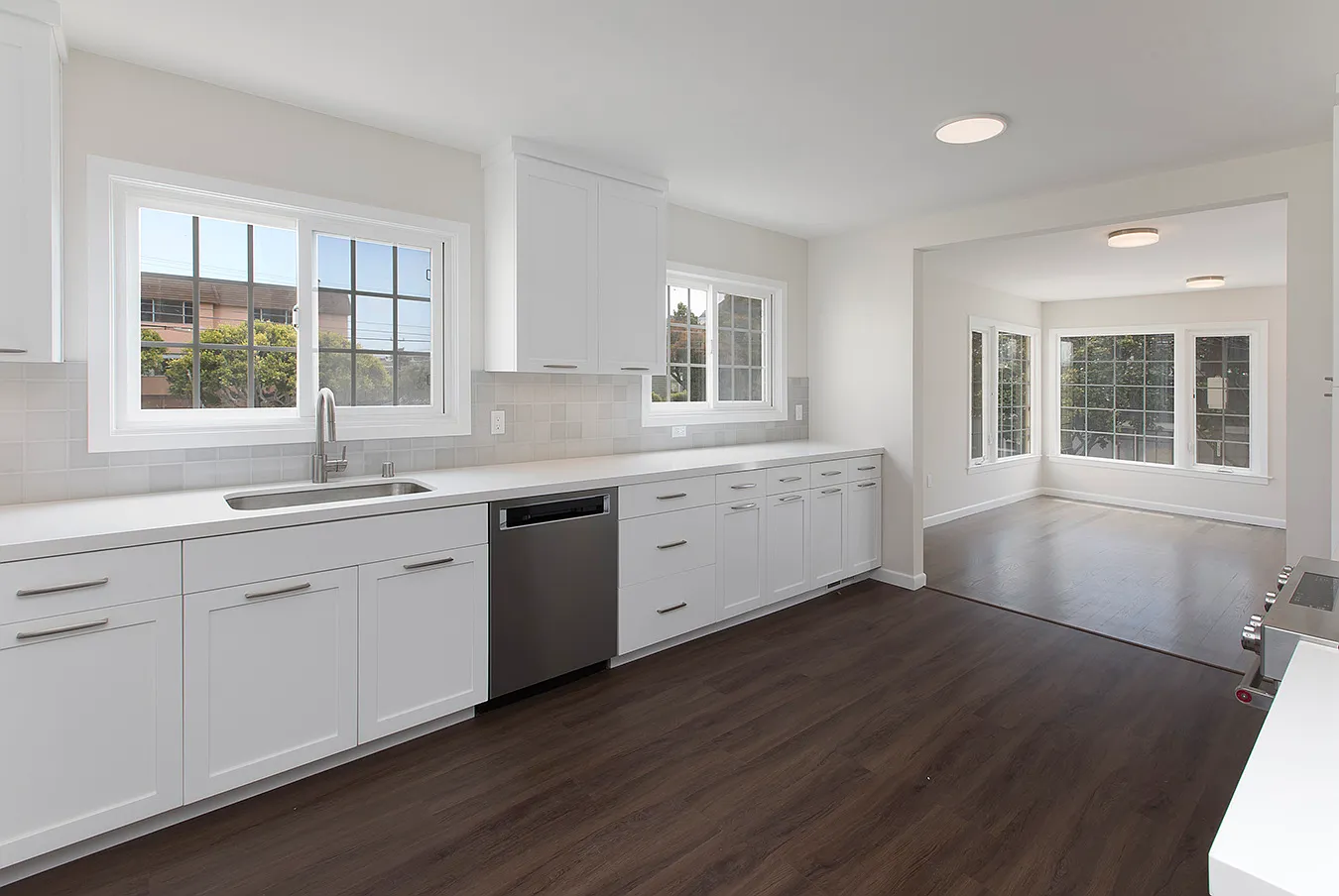 2 bed, 2.0 bath, 1800 sqft, $7,995 — Photo 3