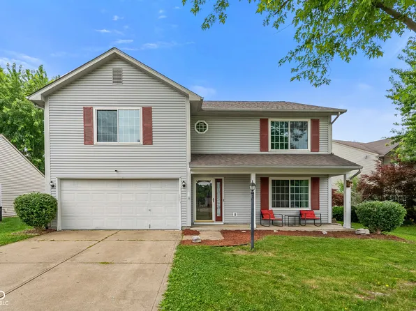 4620 Driftwood Ln, Greenwood, IN 46143