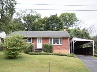 3760 Signal Hill Ave NW, Roanoke, VA 24017