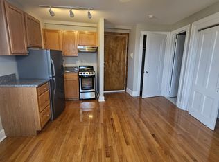 1175 Chapel St #403A, New Haven, CT 06511