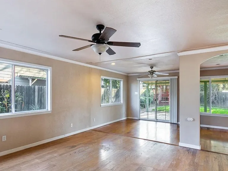 7952 Dominion Way — Photo 5