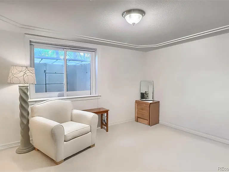 735 Evening Star Ct — Photo 34