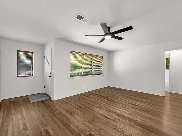 1414 S West Ave — Photo 4