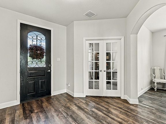 4th image of 3214 Treyburn Ln