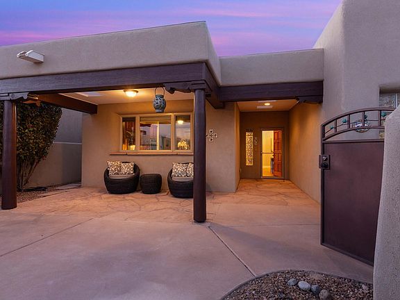 2nd image of 1047 Joshua Dr SE