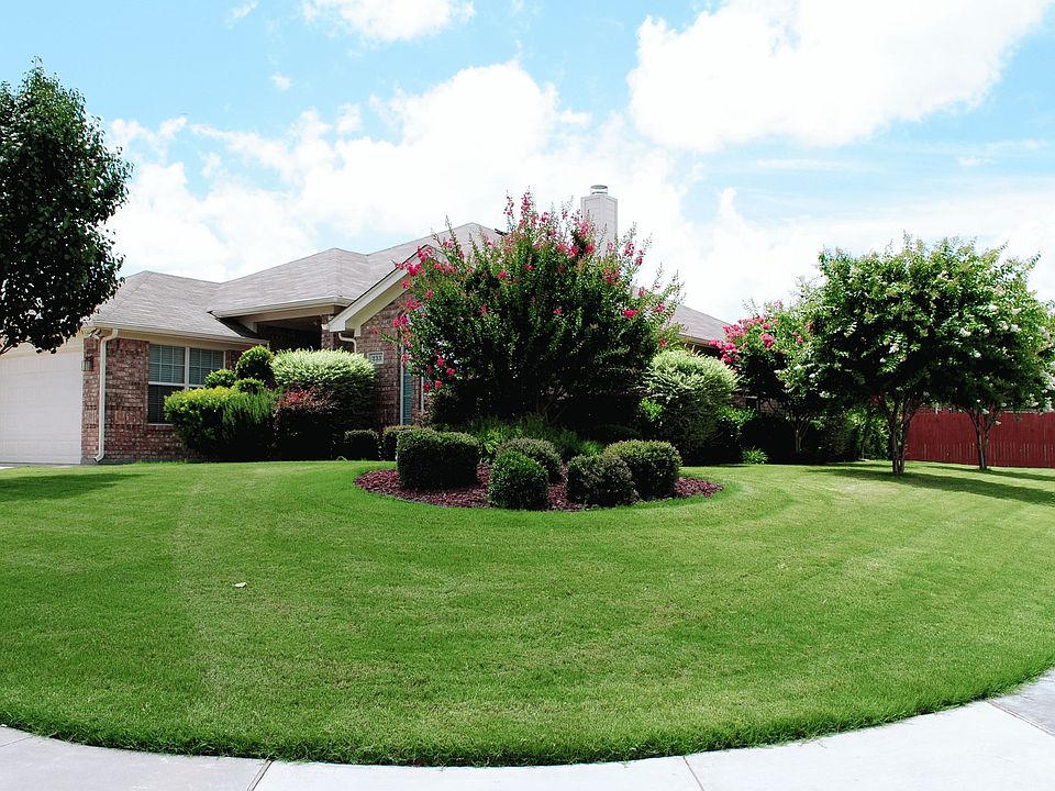 1st image of 233 Rock Hill Dr