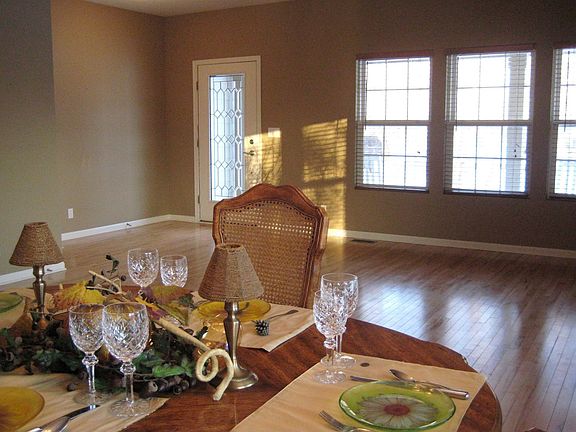 Large, Open Entertaining Spaces of the DR & LR are Functional & Beautiful