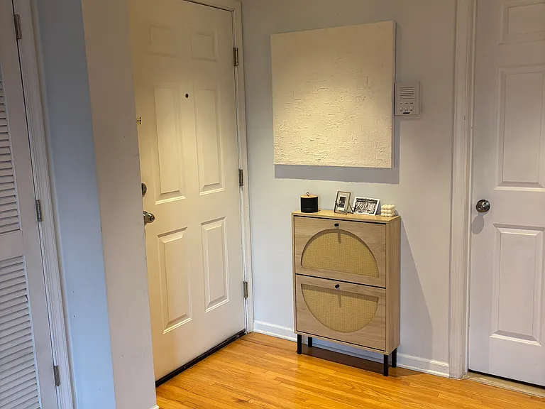 531 Jefferson St #9 — Photo 2