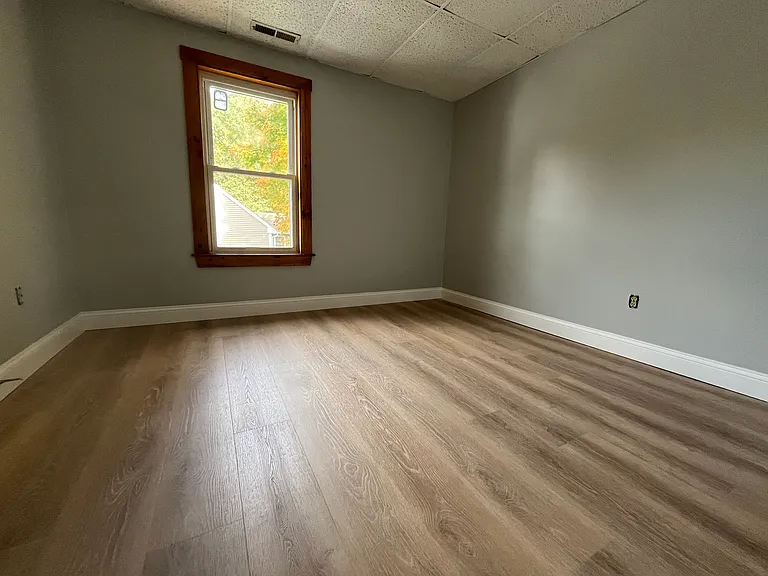717 Main St #3 — Photo 5