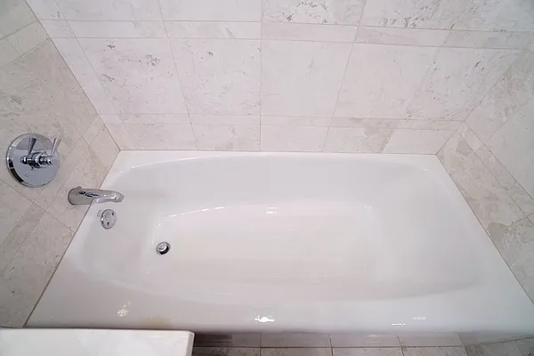 Sold by Renetta Real Estate | media 38