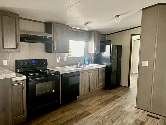 3rd image of 1522 16th St #1