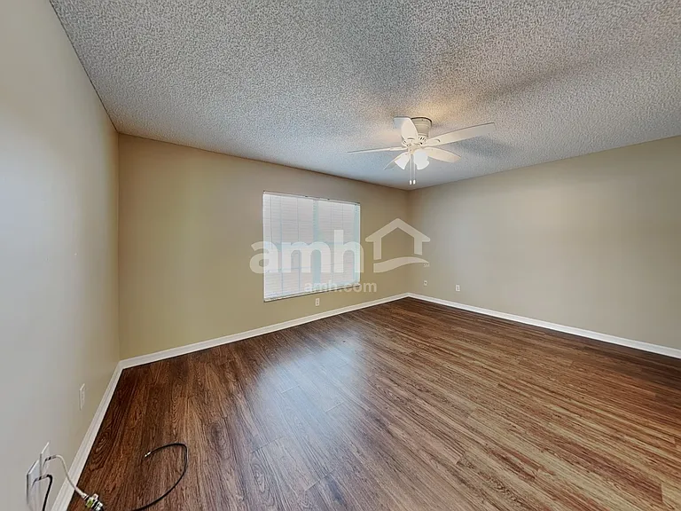 1056 Condor Pl — Photo 10