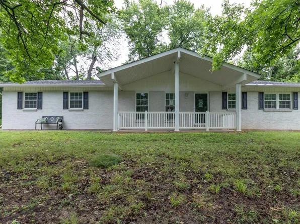 1456 Wayne Dr, Arnold, MO 63010