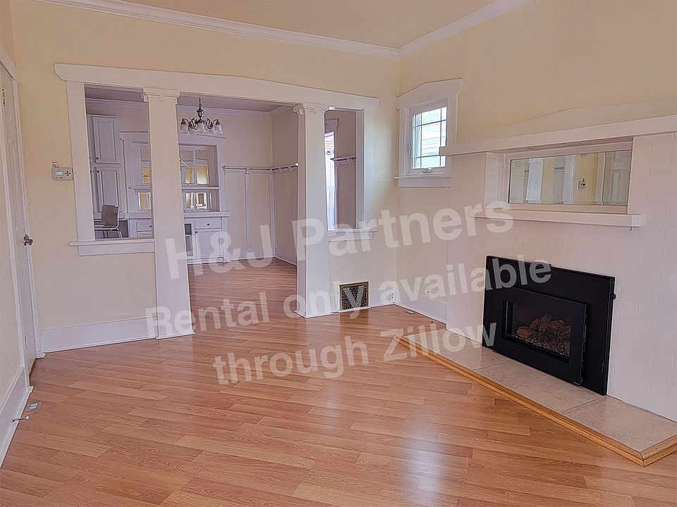 1st image of 1557 E 28th Ave