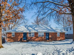 109 S Oak Ridge Ter, Sugar Creek, MO 64054