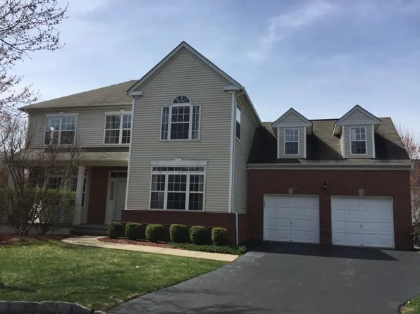 32 Hansom Rd, Basking Ridge, NJ 07920