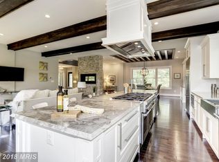 3449 N Randolph St, Arlington, VA 22207