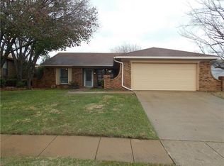 6509 Highview Ter, Watauga, TX 76148