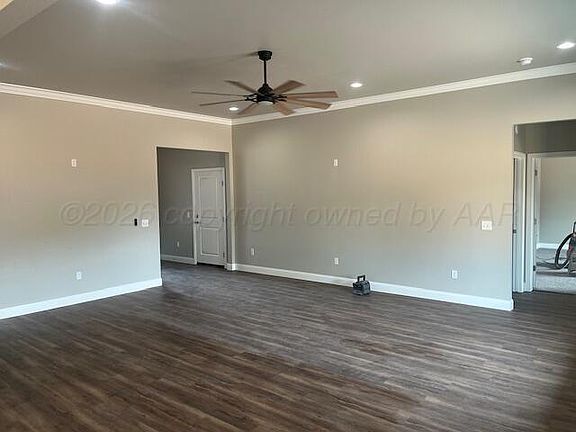 4th image of 708 Columbia Dr